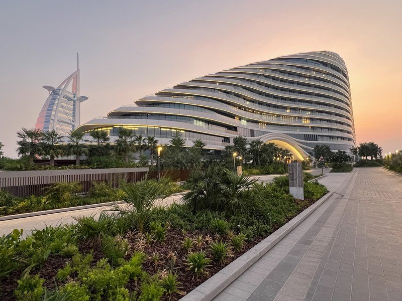 Ceramic feature walls by Studio RAP for Jumeirah Marsa Al Arab, Dubai